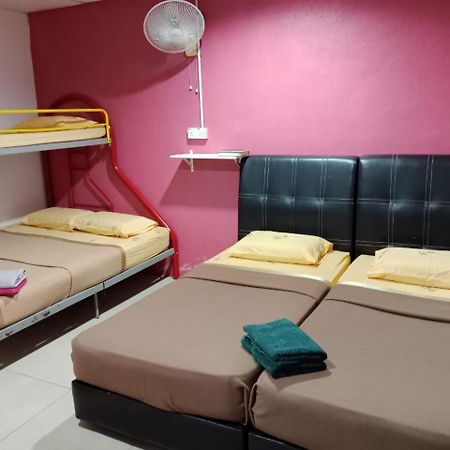 Ayah Perhentian Hostel Kampong Pasir Hantu Exterior foto